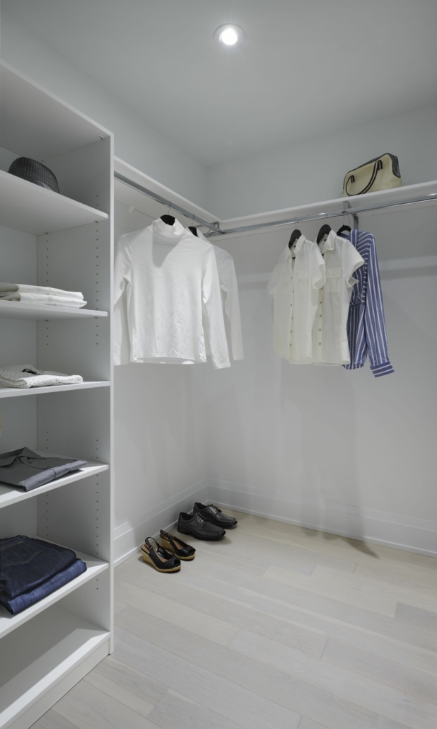 The Well Condos - Dressing-room