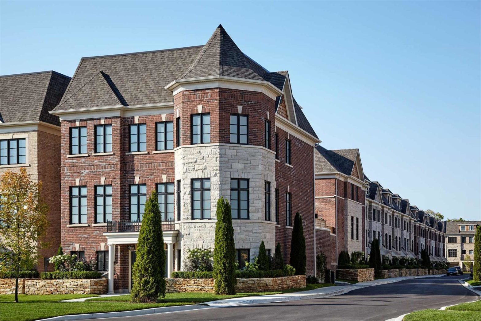 Oakville Ravine Towns