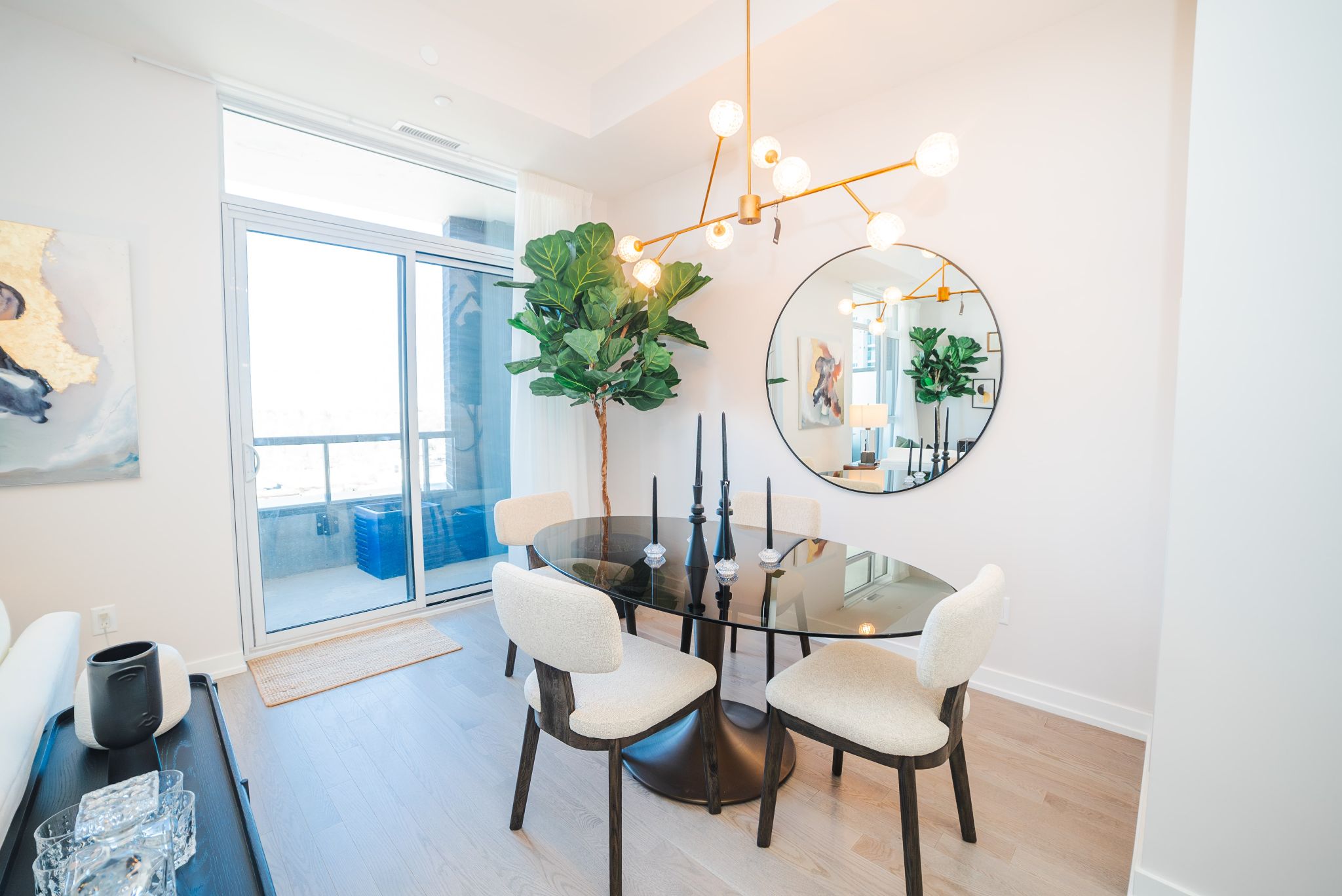 SkyTowns at Young Condos (11)